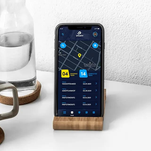 Map and task mobile app view